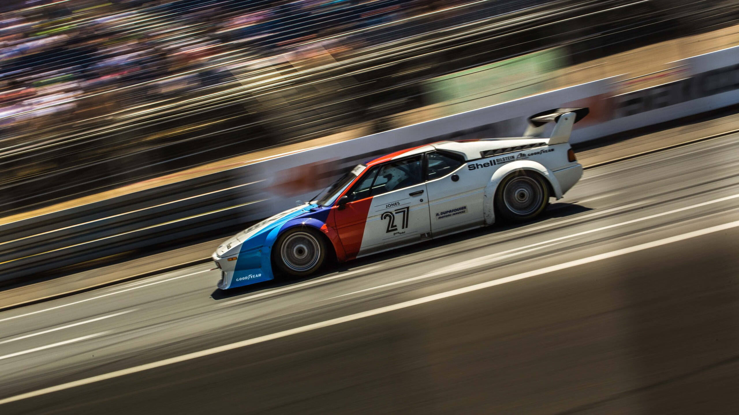 开云体育网页版入口-西甲神级扑救：令人屏息的救球瞬间！，西甲球迷入场